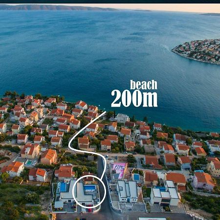 Holiday Home Olive Exclusive - 8 People, Heated Pool, Okrug Gornji, Sea View Trogir Bagian luar foto
