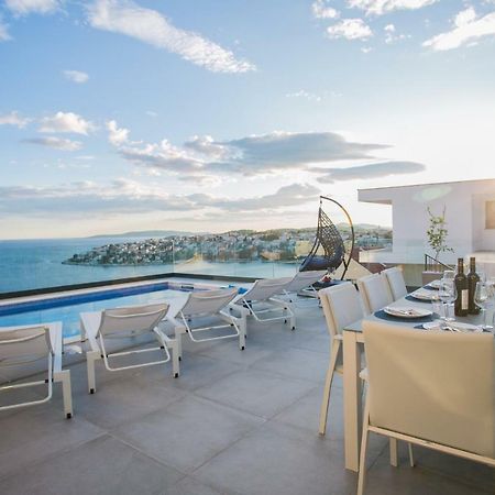 Holiday Home Olive Exclusive - 8 People, Heated Pool, Okrug Gornji, Sea View Trogir Bagian luar foto