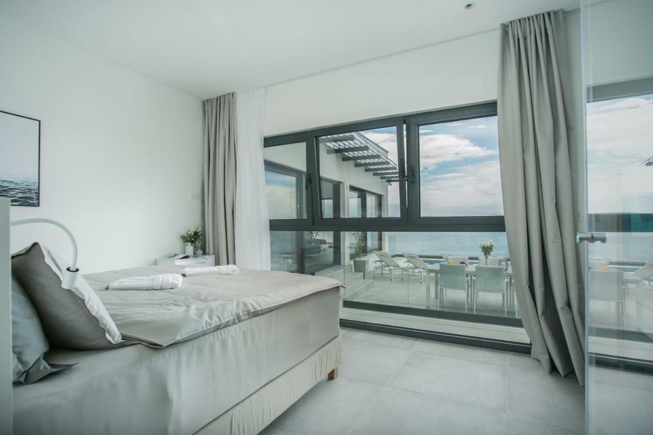 Holiday Home Olive Exclusive - 8 People, Heated Pool, Okrug Gornji, Sea View Trogir Bagian luar foto