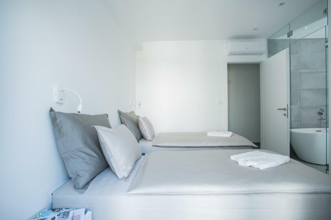 Holiday Home Olive Exclusive - 8 People, Heated Pool, Okrug Gornji, Sea View Trogir Bagian luar foto