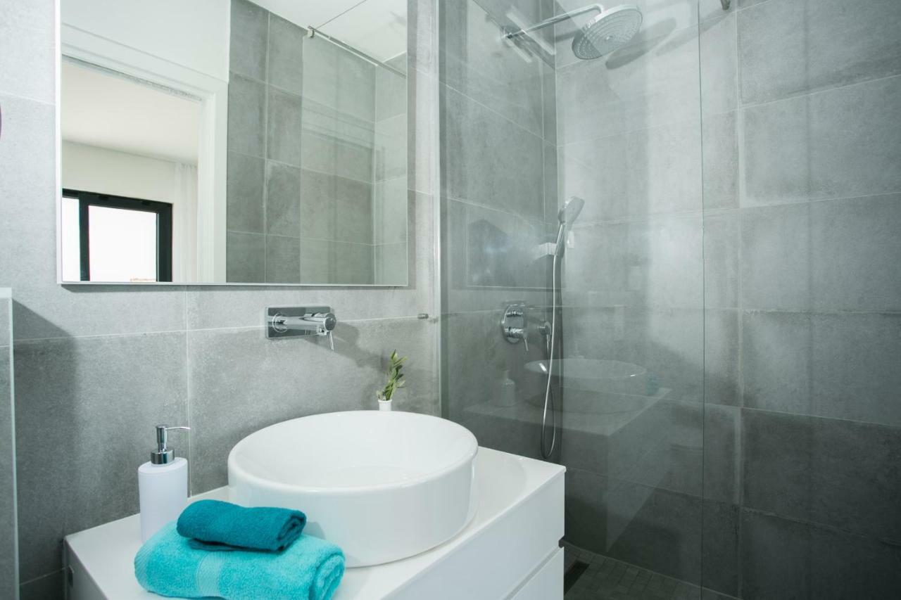 Holiday Home Olive Exclusive - 8 People, Heated Pool, Okrug Gornji, Sea View Trogir Bagian luar foto