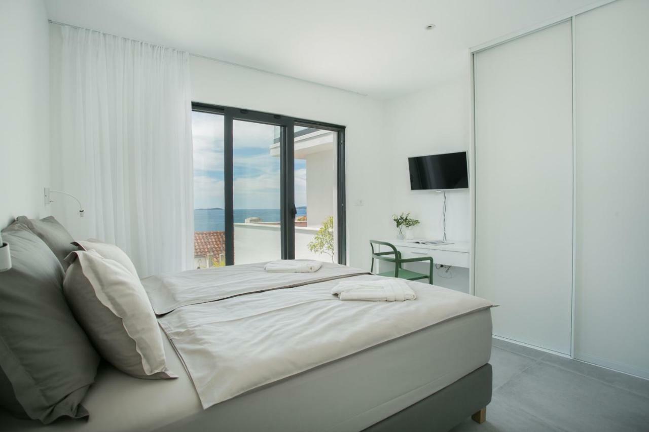 Holiday Home Olive Exclusive - 8 People, Heated Pool, Okrug Gornji, Sea View Trogir Bagian luar foto