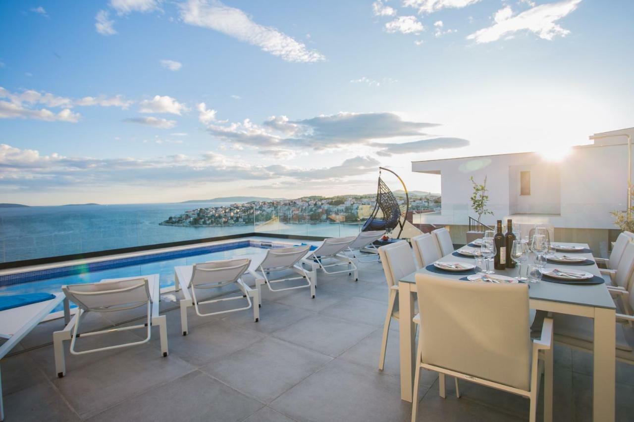 Holiday Home Olive Exclusive - 8 People, Heated Pool, Okrug Gornji, Sea View Trogir Bagian luar foto