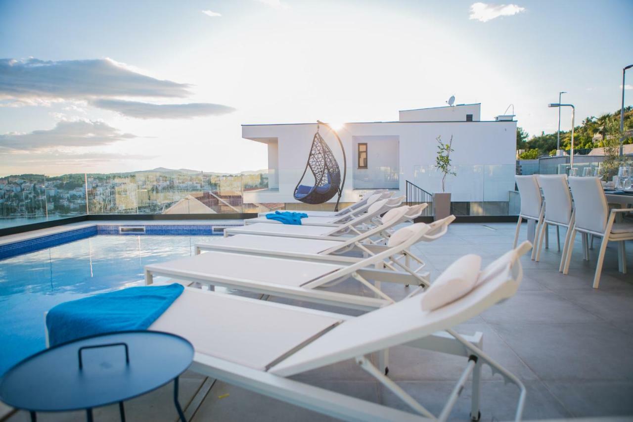 Holiday Home Olive Exclusive - 8 People, Heated Pool, Okrug Gornji, Sea View Trogir Bagian luar foto