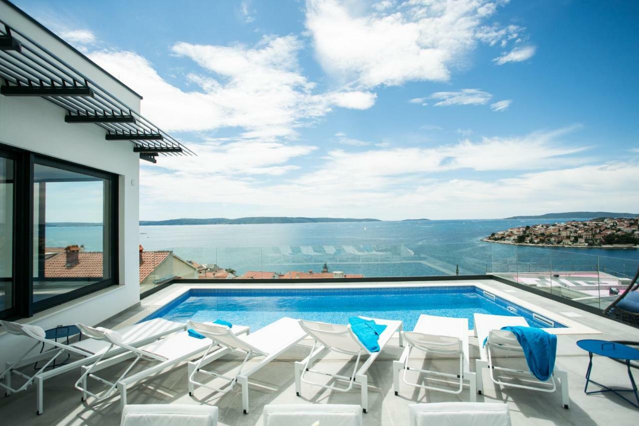 Holiday Home Olive Exclusive - 8 People, Heated Pool, Okrug Gornji, Sea View Trogir Bagian luar foto